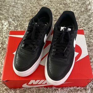 Women Nike Court Vision ALTA